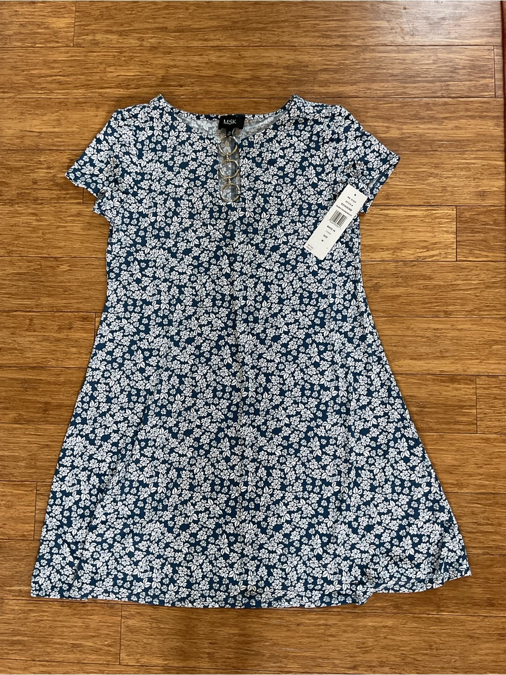 MSK Navy and White Floral Short Sleeve Swing Dress